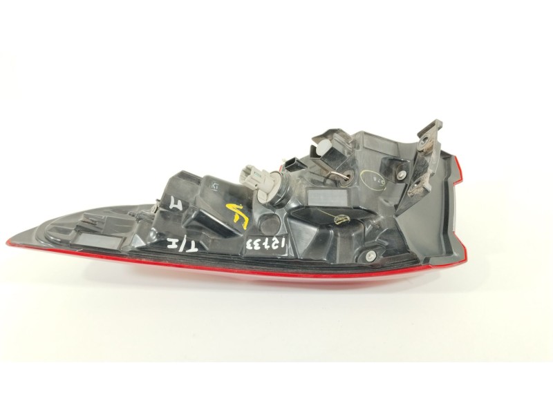 Recambio de piloto trasero izquierdo para nissan qashqai (j11) referencia OEM IAM 26555HV00A  