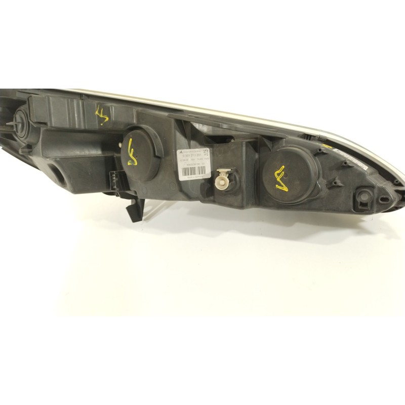 Recambio de faro izquierdo para peugeot 407 (6d_) 1.6 hdi 110 (6d9hzc, 6d9hyc) referencia OEM IAM 9660236180  03014213201