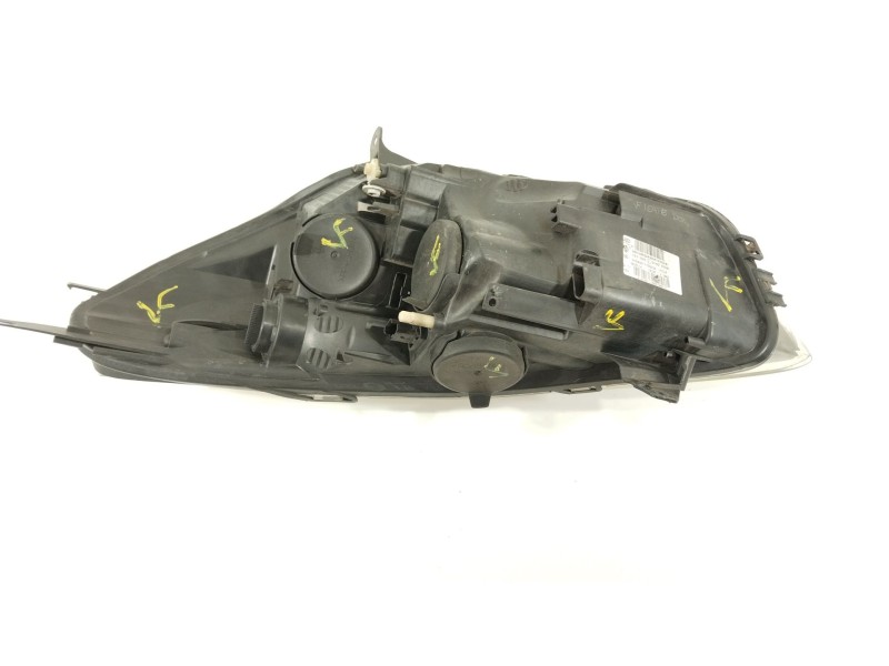 Recambio de faro derecho para renault clio iv (bh_) 0.9 tce 90 referencia OEM IAM 260106624R  