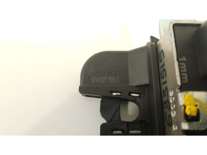 Recambio de cerradura maletero / porton para seat leon (5f1) 2.0 tdi referencia OEM IAM 5F4827505C  