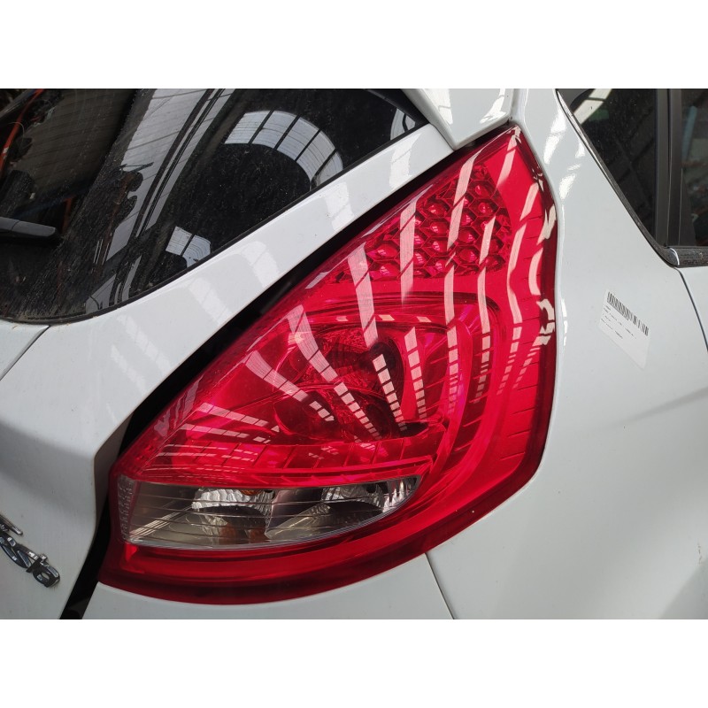Recambio de piloto trasero derecho para ford fiesta (cb1) 1.6 tdci cat referencia OEM IAM 8A6113404AD  8A6113404A