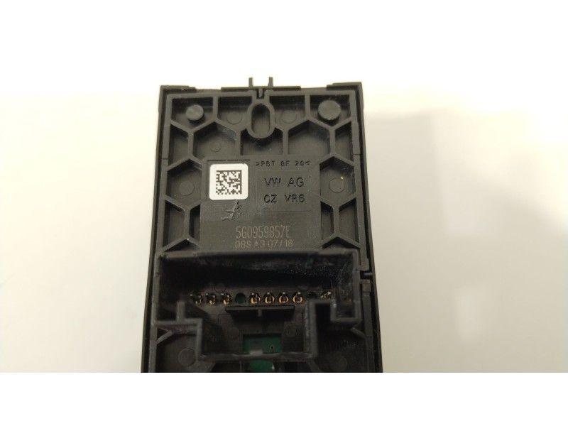 Recambio de mando elevalunas delantero izquierdo para volkswagen golf vii sportsvan advance referencia OEM IAM 5G0959857E  