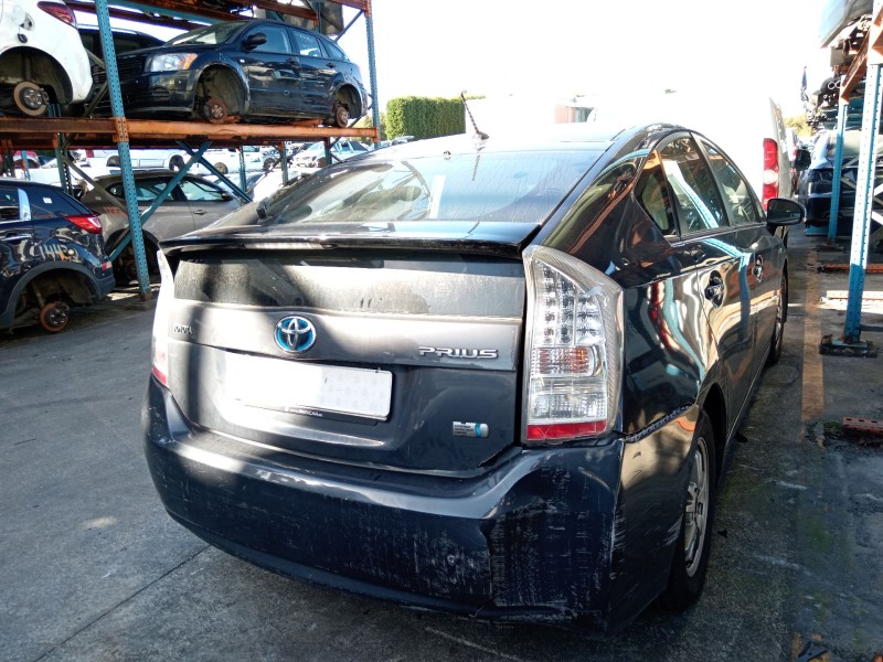 toyota prius (_w3_) del año 2010