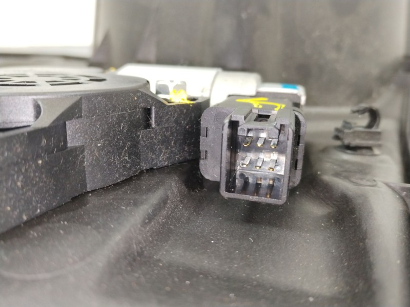 Recambio de elevalunas delantero derecho para mazda cx-7 (er) active referencia OEM IAM EG515897X EG2158597X G22C5858X