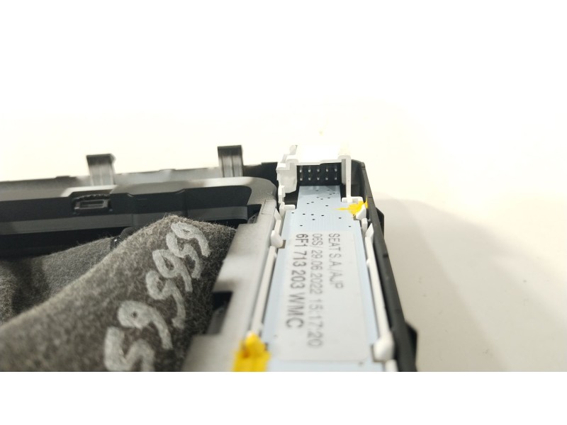 Recambio de pomo palanca cambio para seat arona (kj7, kjp) 1.6 mpi referencia OEM IAM 6F1713203WMC  