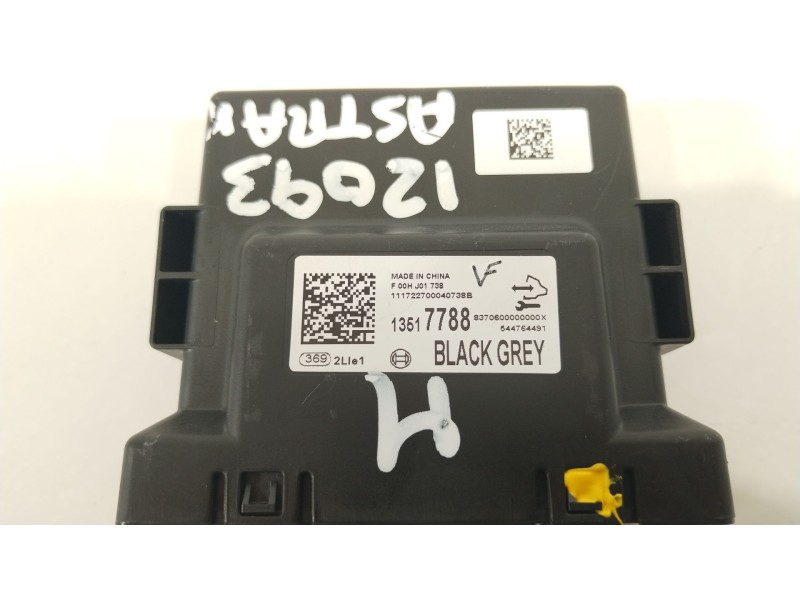 Recambio de modulo electronico para opel astra k lim. 5türig business referencia OEM IAM 13517788  