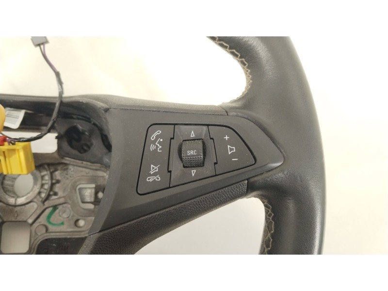 Recambio de volante para opel astra k lim. 5türig business referencia OEM IAM 39058749  