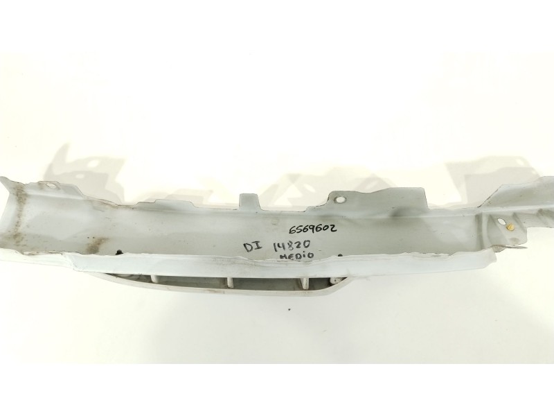 Recambio de moldura para renault maxity 130.35ñ5 referencia OEM IAM 7485115943  