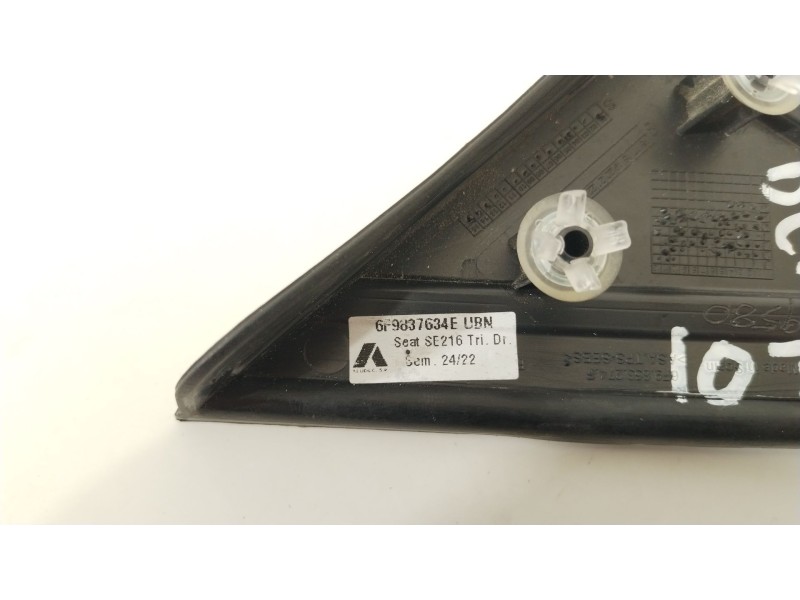 Recambio de moldura para seat arona (kj7, kjp) 1.6 mpi referencia OEM IAM 6F9853274F  