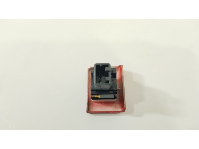 Recambio de warning para renault maxity 130.35ñ5 referencia OEM IAM 5001870495  