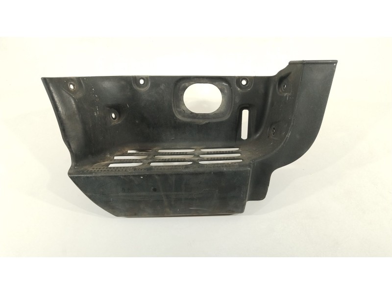 Recambio de estribo para renault maxity 130.35ñ5 referencia OEM IAM 5001874711  96112MA00A