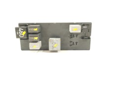 Recambio de caja reles / fusibles para audi a3 (8p) 1.9 tdi ambiente referencia OEM IAM 8P0907279A  F005V00219 2