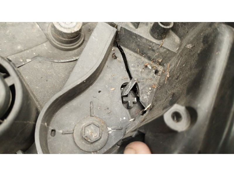 Recambio de faro izquierdo para citroën c4 ii (nc_) 1.6 hdi 110 referencia OEM IAM 9687308280  