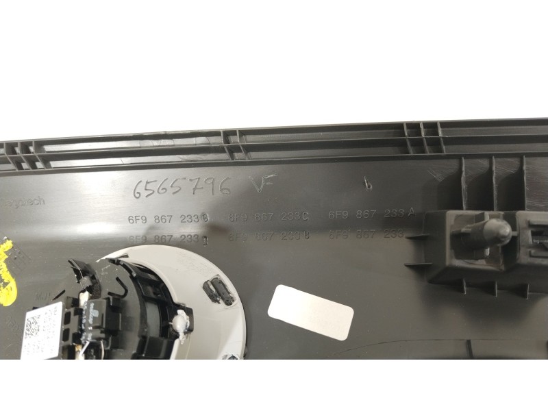 Recambio de moldura para seat arona (kj7, kjp) 1.6 mpi referencia OEM IAM 6F9867233  