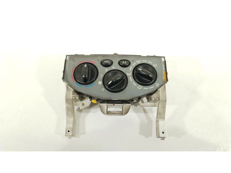 Recambio de mando calefaccion / aire acondicionado para nissan primastar furgoneta (x83) 2.0 dci 115 referencia OEM IAM 82000046