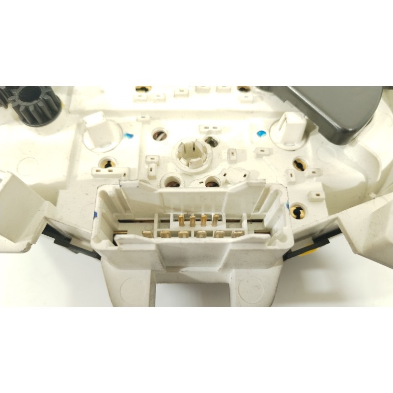 Recambio de mando calefaccion / aire acondicionado para nissan primastar furgoneta (x83) 2.0 dci 115 referencia OEM IAM 82000046