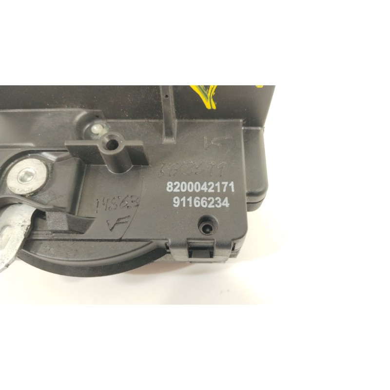 Recambio de cerradura puerta delantera derecha para nissan primastar furgoneta (x83) 2.0 dci 115 referencia OEM IAM 8200042171  