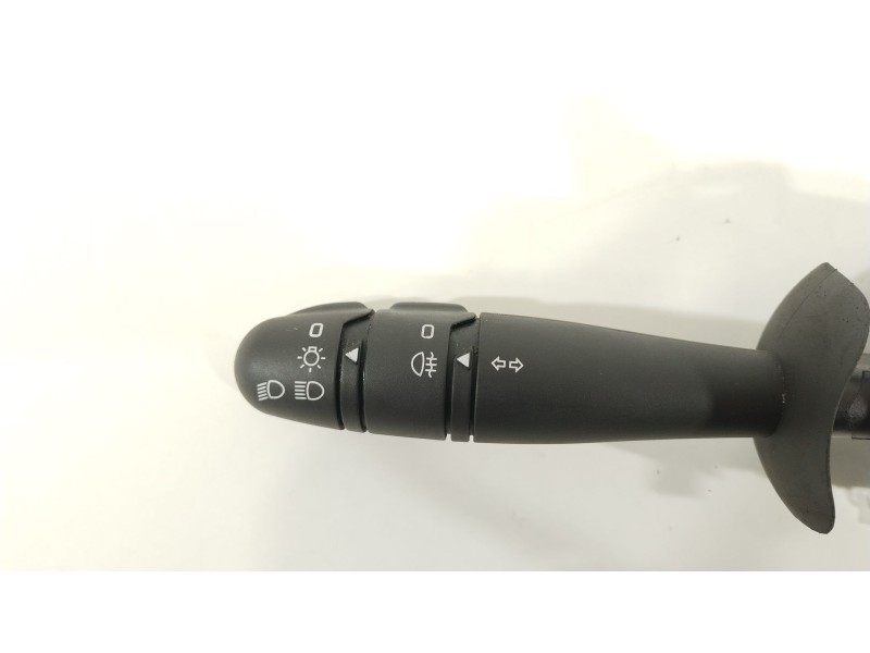 Recambio de mando luces para nissan primastar furgoneta (x83) 2.0 dci 115 referencia OEM IAM 9010575650  