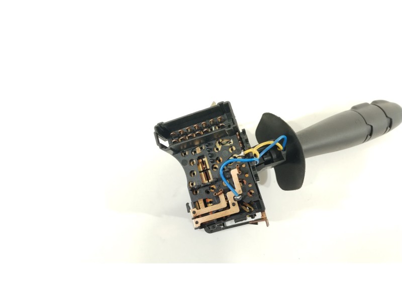 Recambio de mando luces para nissan primastar furgoneta (x83) 2.0 dci 115 referencia OEM IAM 9010575650  