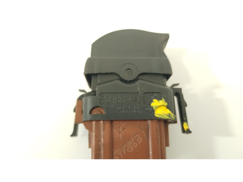 Recambio de mando elevalunas delantero derecho para nissan primastar furgoneta (x83) 2.0 dci 115 referencia OEM IAM 2648805  