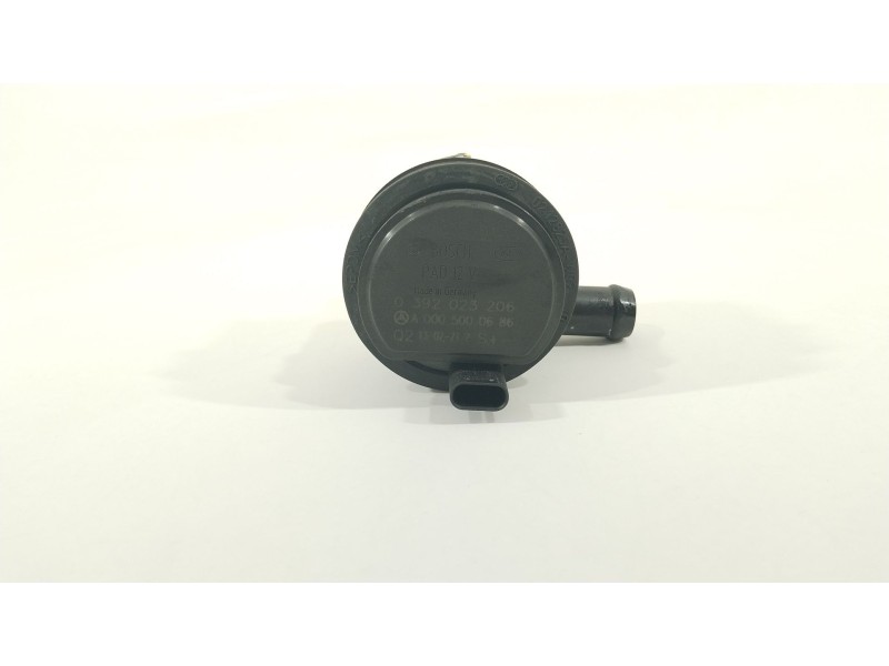 Recambio de bomba agua para mercedes-benz clase cla (w117) cla 220 cdi (117.303) referencia OEM IAM A0005000686  