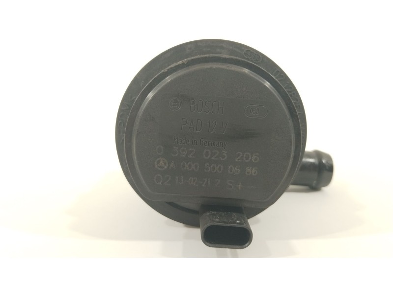 Recambio de bomba agua para mercedes-benz clase cla (w117) cla 220 cdi (117.303) referencia OEM IAM A0005000686  