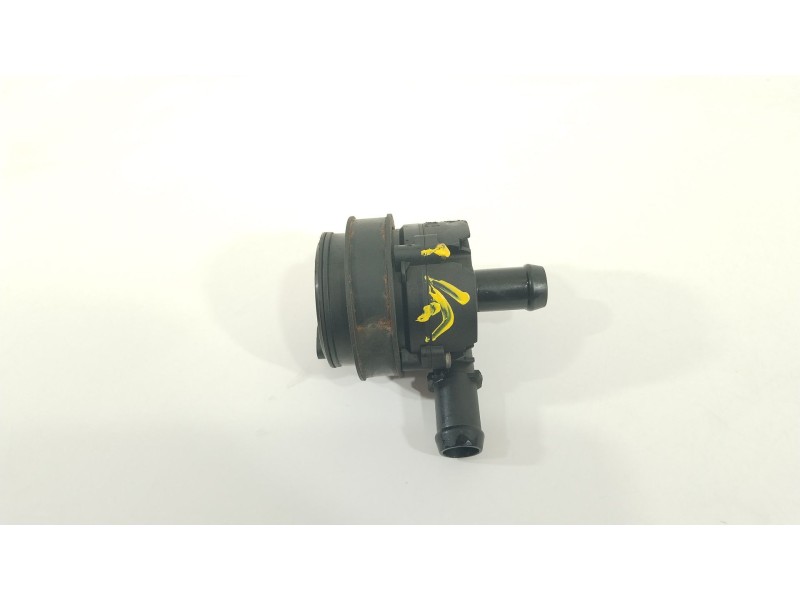 Recambio de bomba agua para mercedes-benz clase cla (w117) cla 220 cdi (117.303) referencia OEM IAM A0005000686  