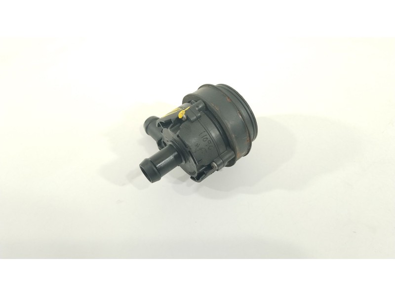Recambio de bomba agua para mercedes-benz clase cla (w117) cla 220 cdi (117.303) referencia OEM IAM A0005000686  