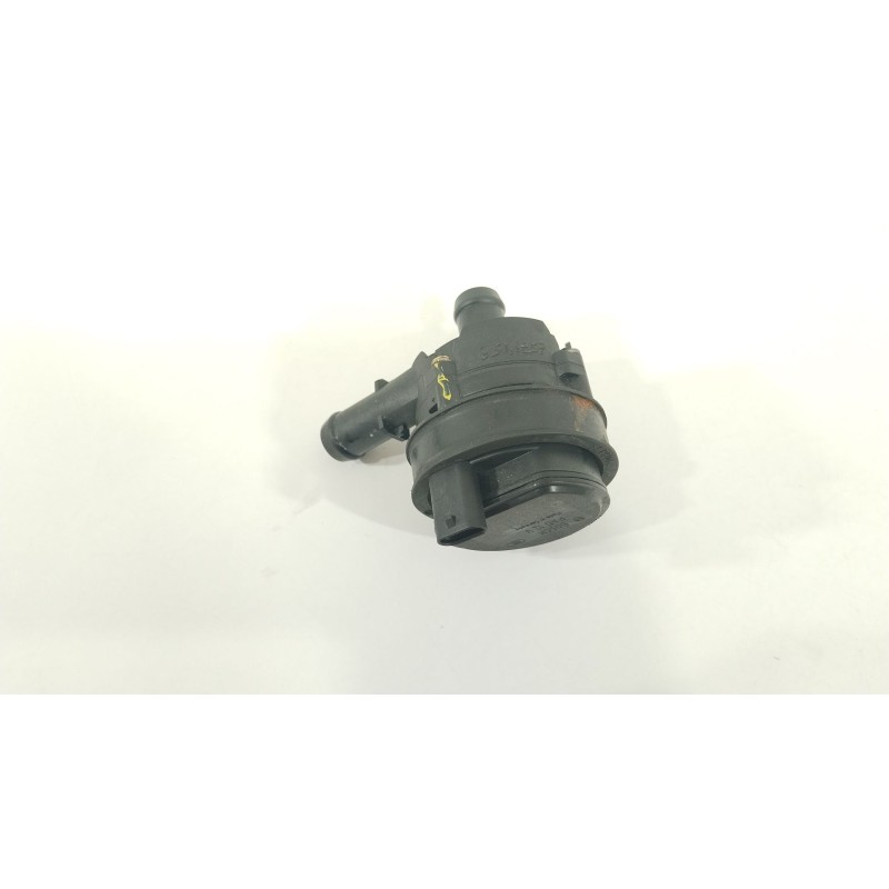 Recambio de bomba agua para mercedes-benz clase cla (w117) cla 220 cdi (117.303) referencia OEM IAM A0005000686  