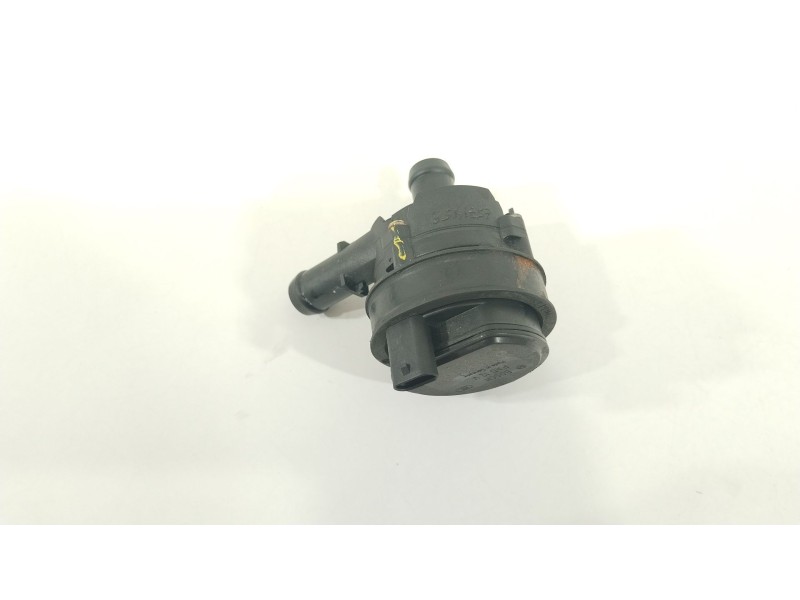 Recambio de bomba agua para mercedes-benz clase cla (w117) cla 220 cdi (117.303) referencia OEM IAM A0005000686  