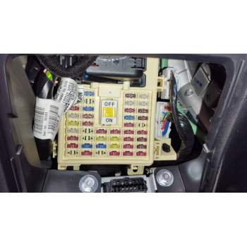 CAJA RELES / FUSIBLES 91952B9330 