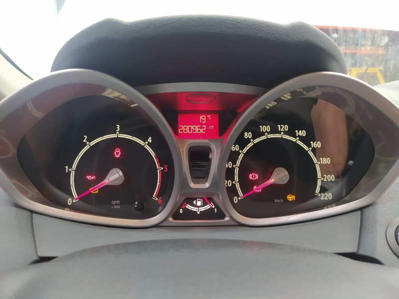 Recambio de cuadro instrumentos para ford fiesta (cb1) 1.6 tdci cat referencia OEM IAM 8A6T10849GG VP8A6F10894BC VP8A6F10849GH