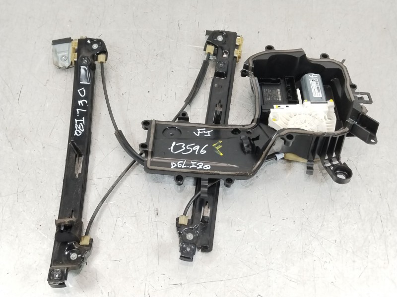 Recambio de elevalunas delantero izquierdo para seat leon (1p1) 1.9 tdi referencia OEM IAM 1P0837401J 1K0959793P 1T0959701L