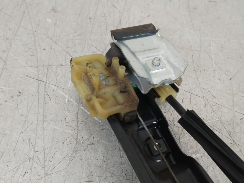 Recambio de elevalunas delantero izquierdo para seat leon (1p1) 1.9 tdi referencia OEM IAM 1P0837401J 1K0959793P 1T0959701L