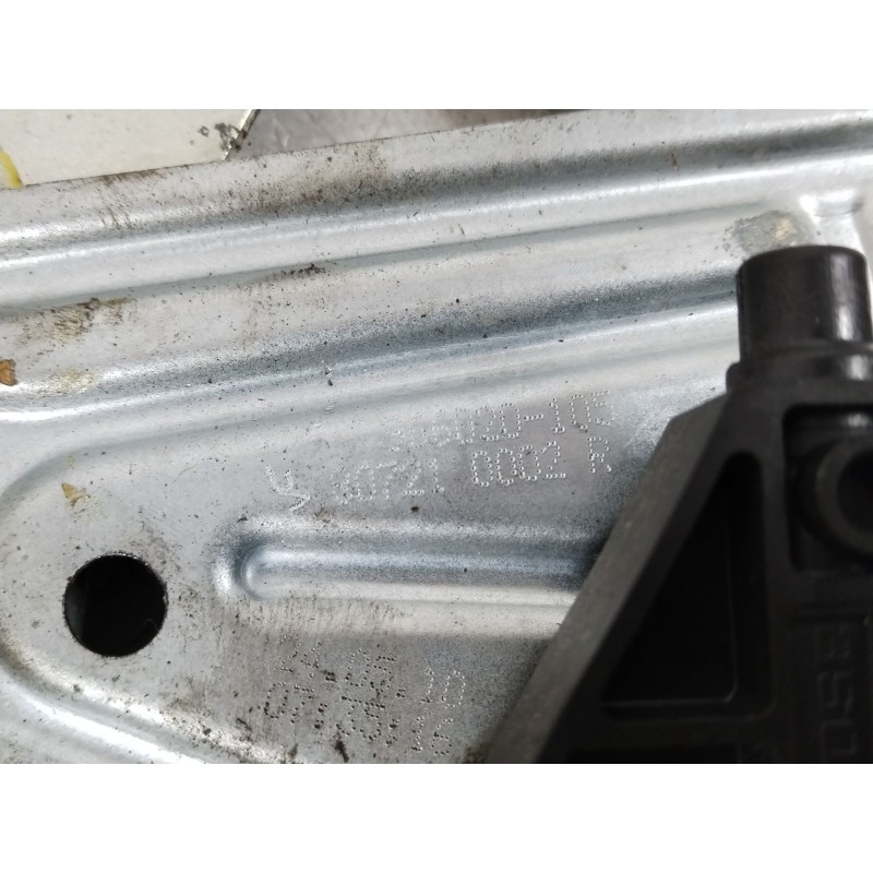 Recambio de elevalunas delantero izquierdo para renault megane iii berlina 5 p bose edition referencia OEM IAM 807210002R 013082