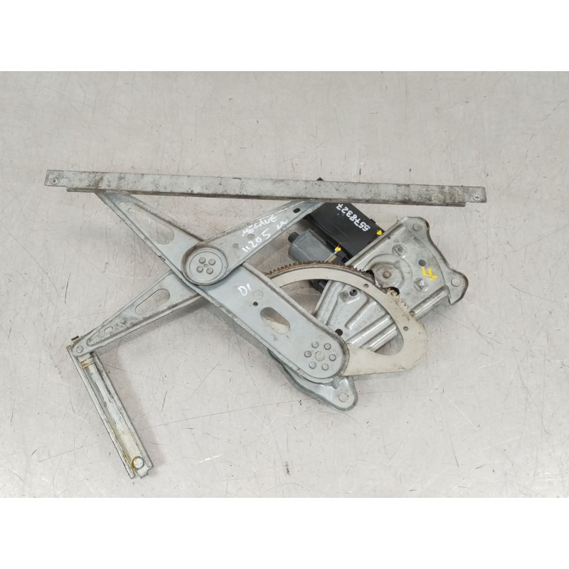 Recambio de elevalunas delantero izquierdo para renault megane iii berlina 5 p bose edition referencia OEM IAM 807210002R 013082