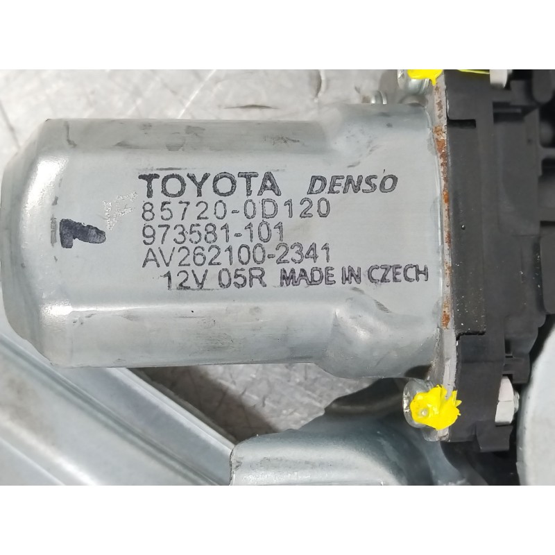 Recambio de elevalunas trasero derecho para toyota auris (_e18_) 1.4 d-4d (nde180_) referencia OEM IAM 6983002240  857200D120
