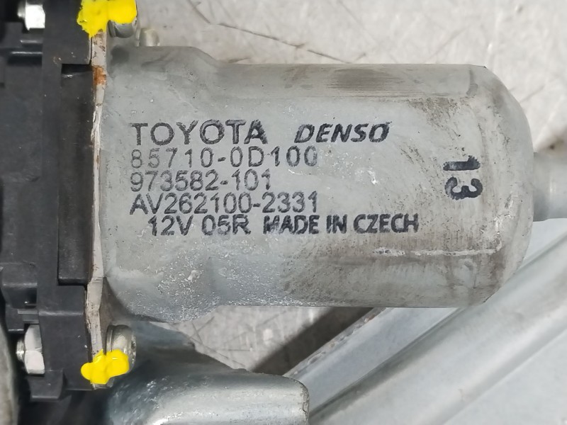 Recambio de elevalunas trasero izquierdo para toyota auris (_e18_) 1.4 d-4d (nde180_) referencia OEM IAM 6984002240  857100D100