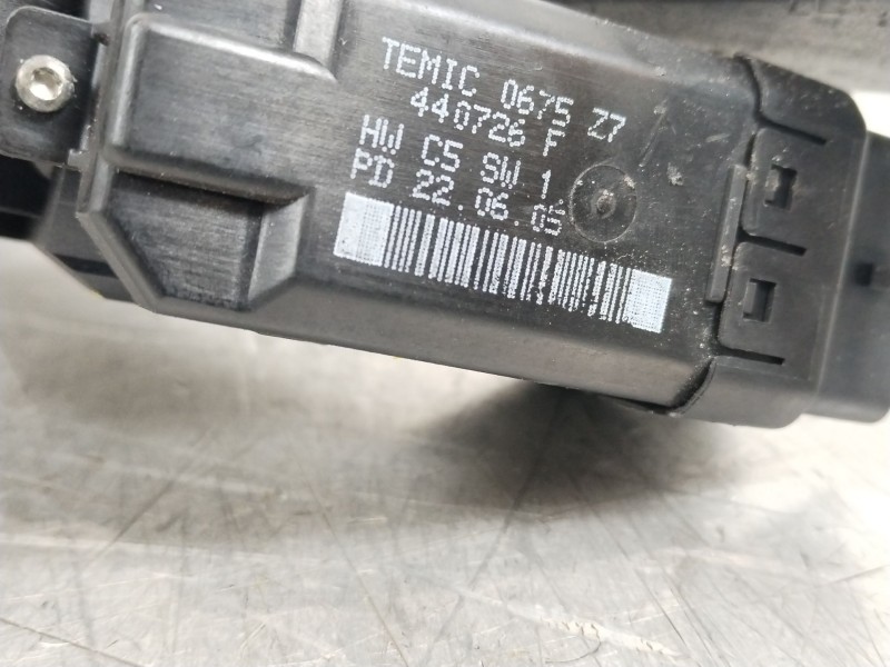 Recambio de elevalunas delantero izquierdo para renault scenic ii confort authentique referencia OEM IAM 8201010937  440726F