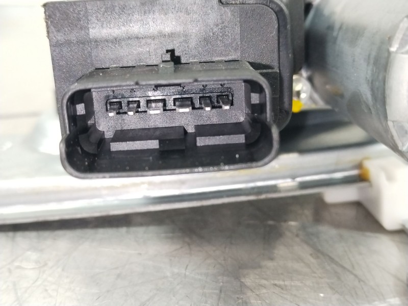 Recambio de elevalunas trasero derecho para citroën c3 feel referencia OEM IAM 9813092980 159001531 9813093580