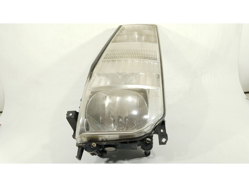 Recambio de faro izquierdo para renault maxity 130.35ñ5 referencia OEM IAM 26060MB40A  7485152481