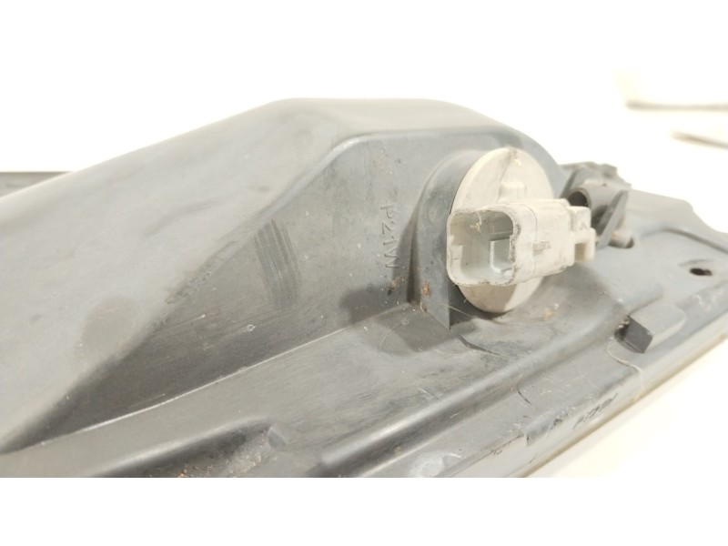 Recambio de faro derecho para renault maxity 130.35ñ5 referencia OEM IAM 26010MB40A 89317201 7485152479