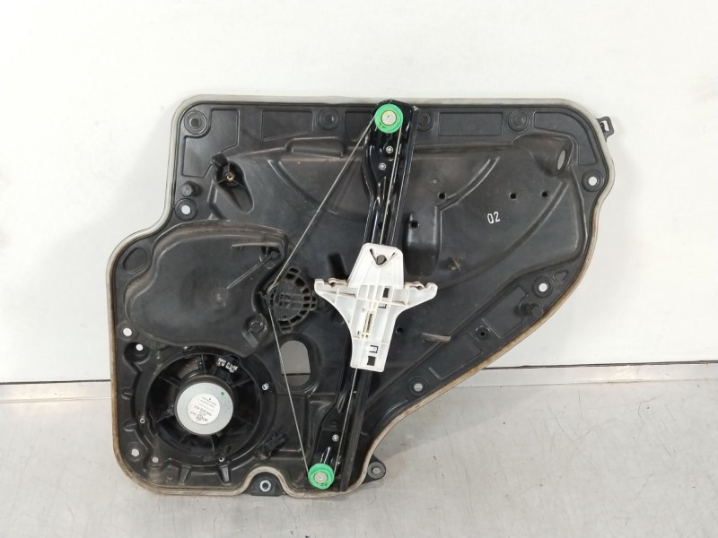 Recambio de elevalunas trasero izquierdo para volkswagen golf vi (5k1) 1.6 tdi referencia OEM IAM 5K4839461  5K4839755