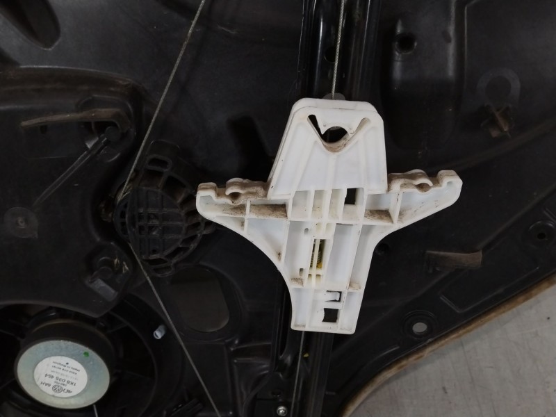 Recambio de elevalunas trasero izquierdo para volkswagen golf vi (5k1) 1.6 tdi referencia OEM IAM 5K4839461  5K4839755