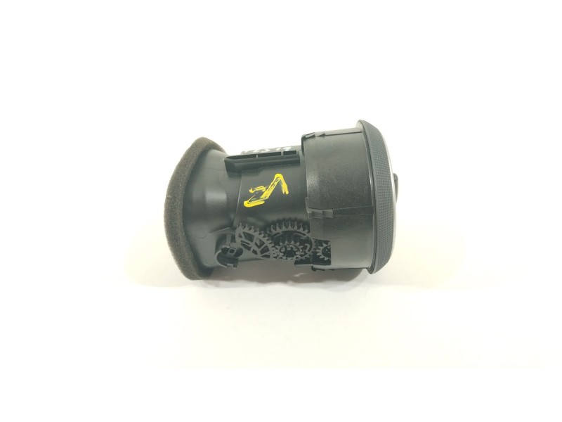 Recambio de rejilla aireadora para audi a3 (8p) 1.9 tdi ambiente referencia OEM IAM 8P0820901A  04945004