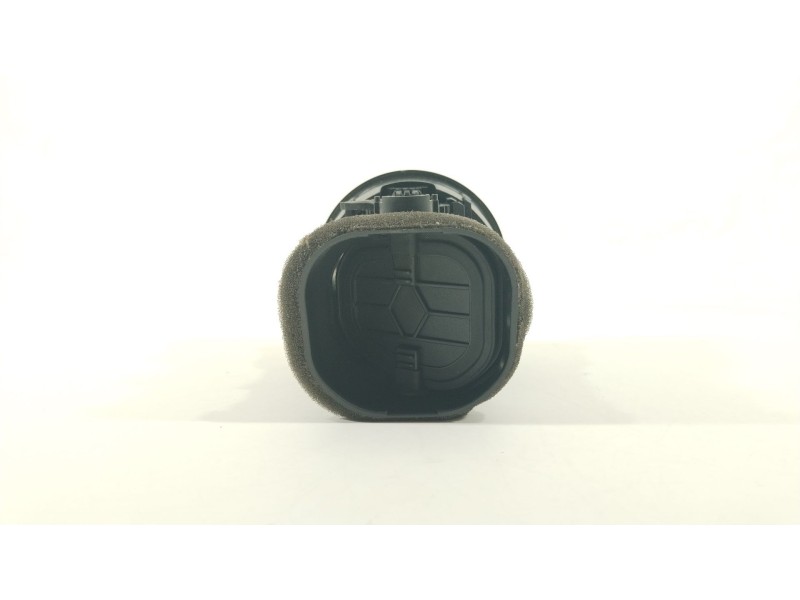 Recambio de rejilla aireadora para audi a3 (8p) 1.9 tdi ambiente referencia OEM IAM 8P0820901A  04945004