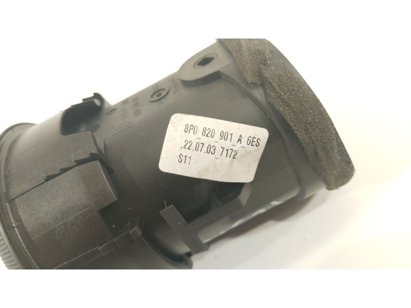 Recambio de rejilla aireadora para audi a3 (8p) 1.9 tdi ambiente referencia OEM IAM 8P0820901A  04945004