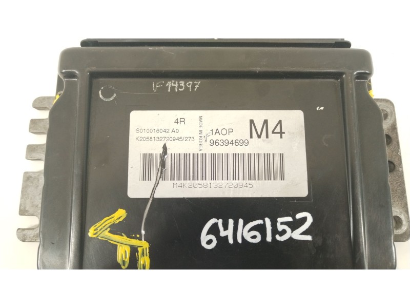 Recambio de centralita motor uce para daewoo nubira sedán (j200) 1.6 referencia OEM IAM 96394699  S010016042A0