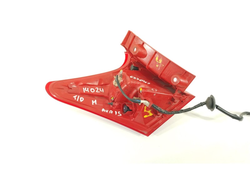 Recambio de piloto trasero derecho para toyota auris (_e18_) 1.4 d-4d (nde180_) referencia OEM IAM 8155102740  