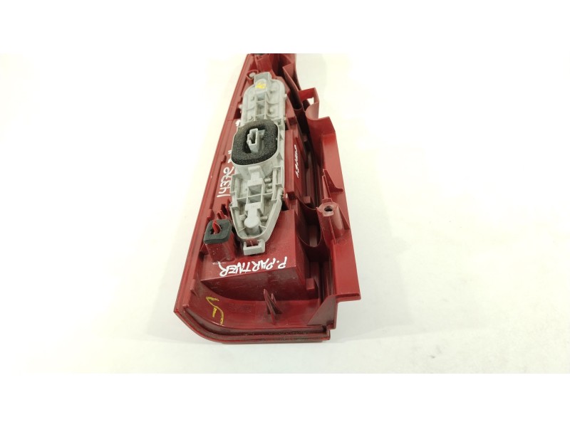 Recambio de piloto trasero derecho para peugeot partner tepee 1.6 hdi referencia OEM IAM 6351FH  085521933R